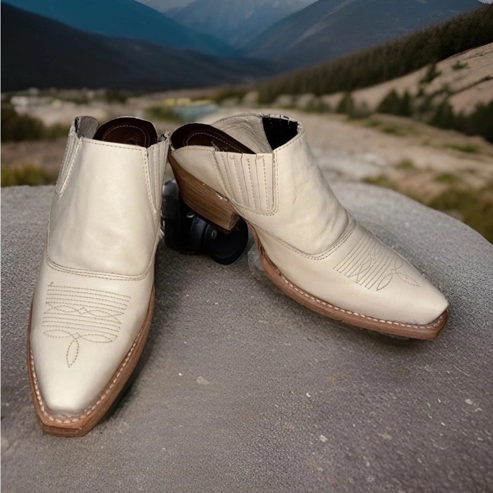 FreeBird cream color ankle boots, just like new.